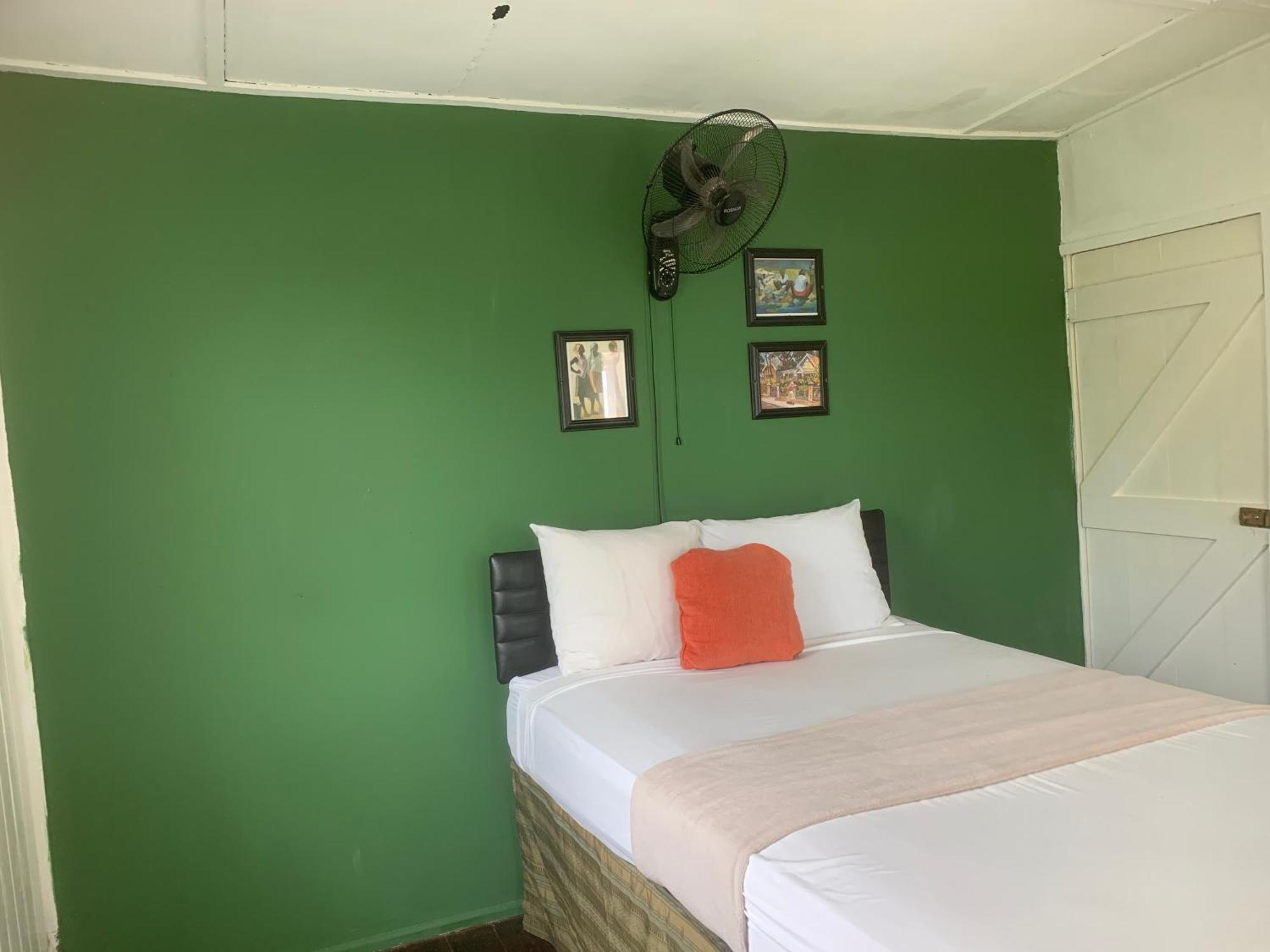 קינגסטון Kingsworth Bed And Breakfast מראה חיצוני תמונה