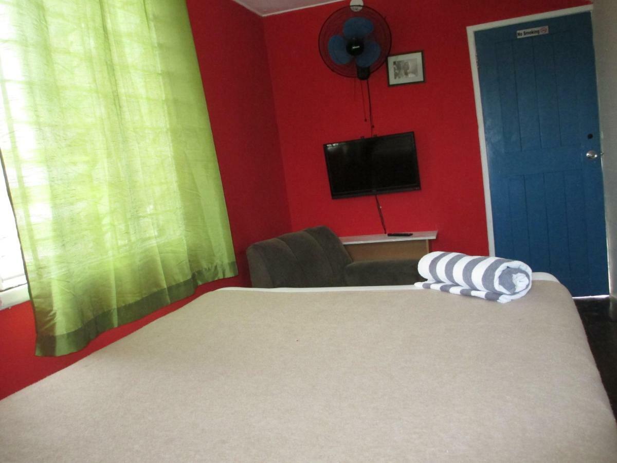 קינגסטון Kingsworth Bed And Breakfast מראה חיצוני תמונה