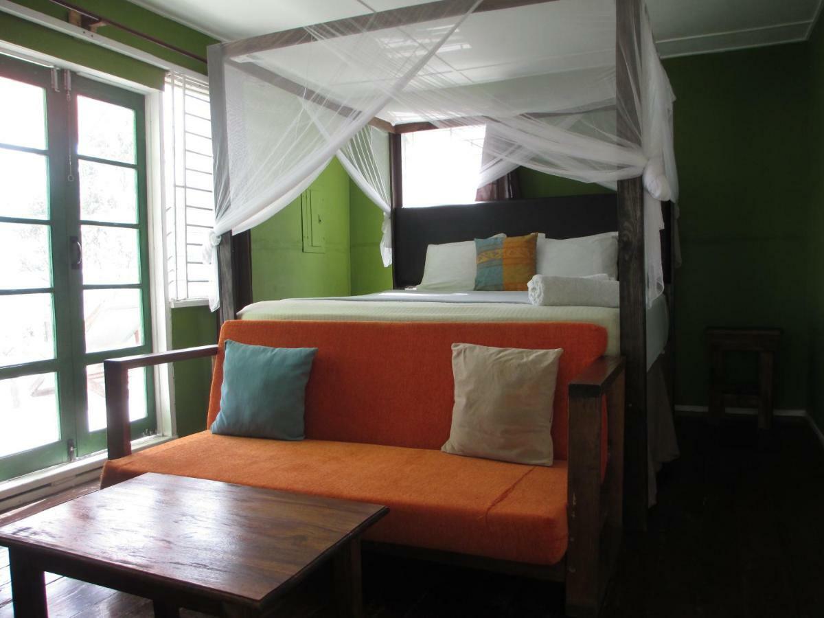 קינגסטון Kingsworth Bed And Breakfast מראה חיצוני תמונה