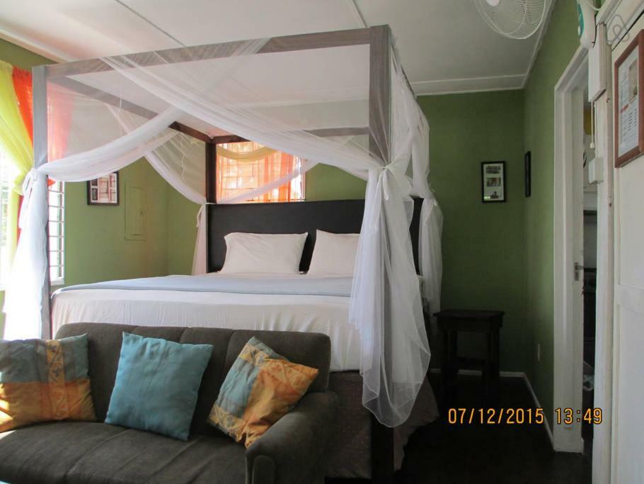 קינגסטון Kingsworth Bed And Breakfast מראה חיצוני תמונה